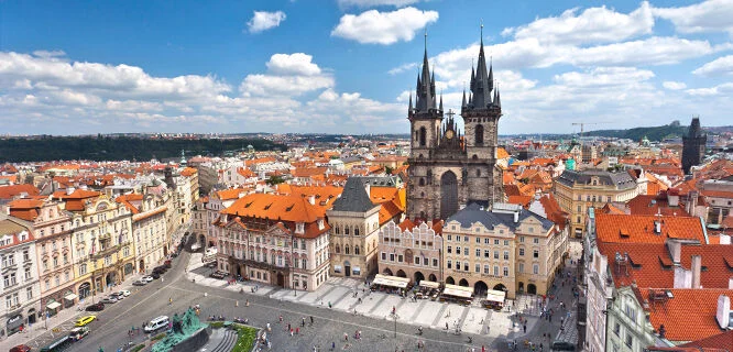 Vienna Airport Transfer to Prague