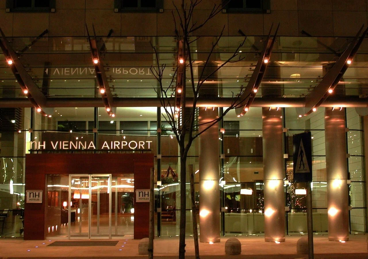 Transfer to Vienna Airport Transfer to NH Hotels Vienna
