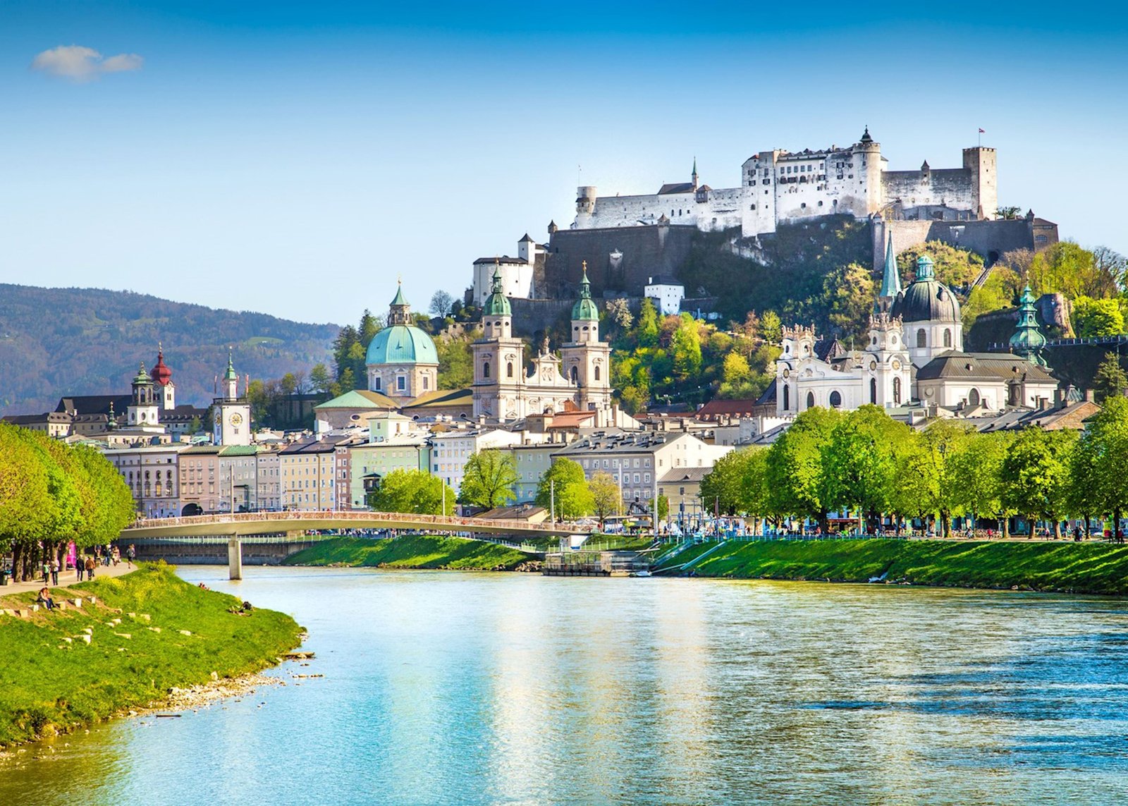 Transfer to Private Taxi Transfer from Vienna to Salzburg